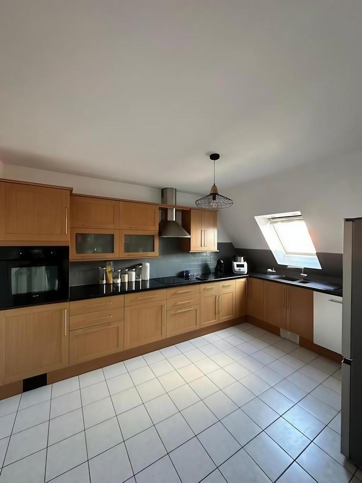 Superbe Duplex Proche Centre Parking Gratuit Appartement